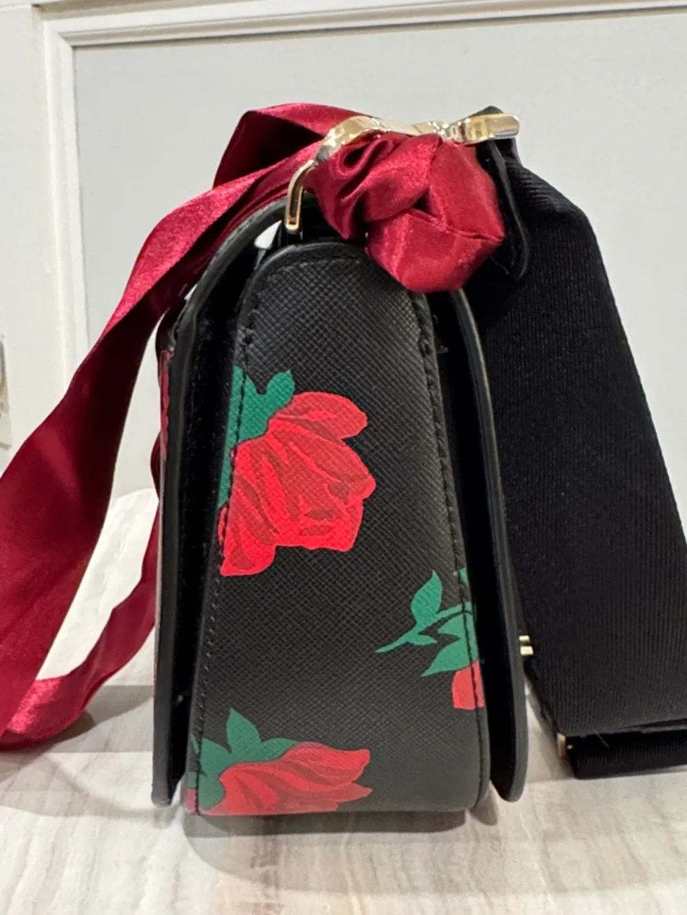 Kate Spade Bag Madison Rose Toss Printed Black Saddle Crossbody - Picture 8 of 17